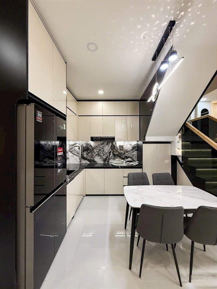 Bán nr tại huỳnh tịnh của, 2,5 tỷ/43m2,trung tâm q3, shr, bao đẹp!