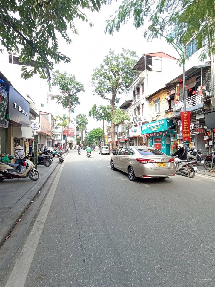 Bán nhà mặt phố quán thánh, dt 158m x 3 tầng, mặt tiền 8.2m, 94.5 tỷ