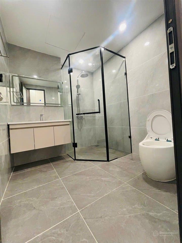 Bán nhà 7 tầng thang máy tại phố sài đồng, long biên(cũ) hà nội. dt55m2. đường 2 ô tô tránh nhau.