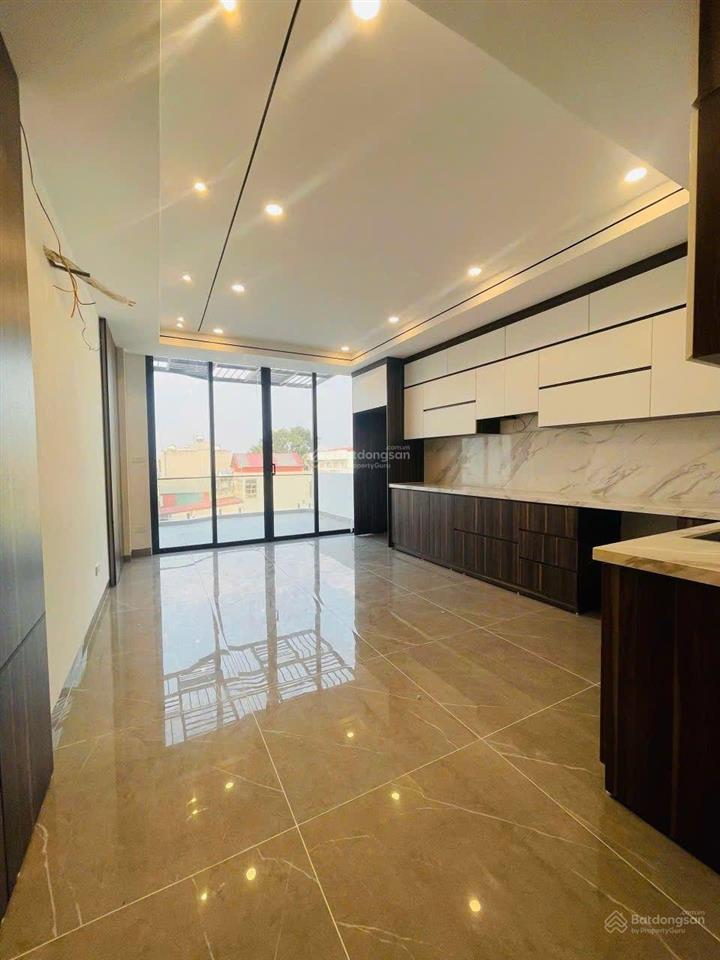 Bán nhà 7 tầng thang máy tại phố sài đồng, long biên(cũ) hà nội. dt55m2. đường 2 ô tô tránh nhau.