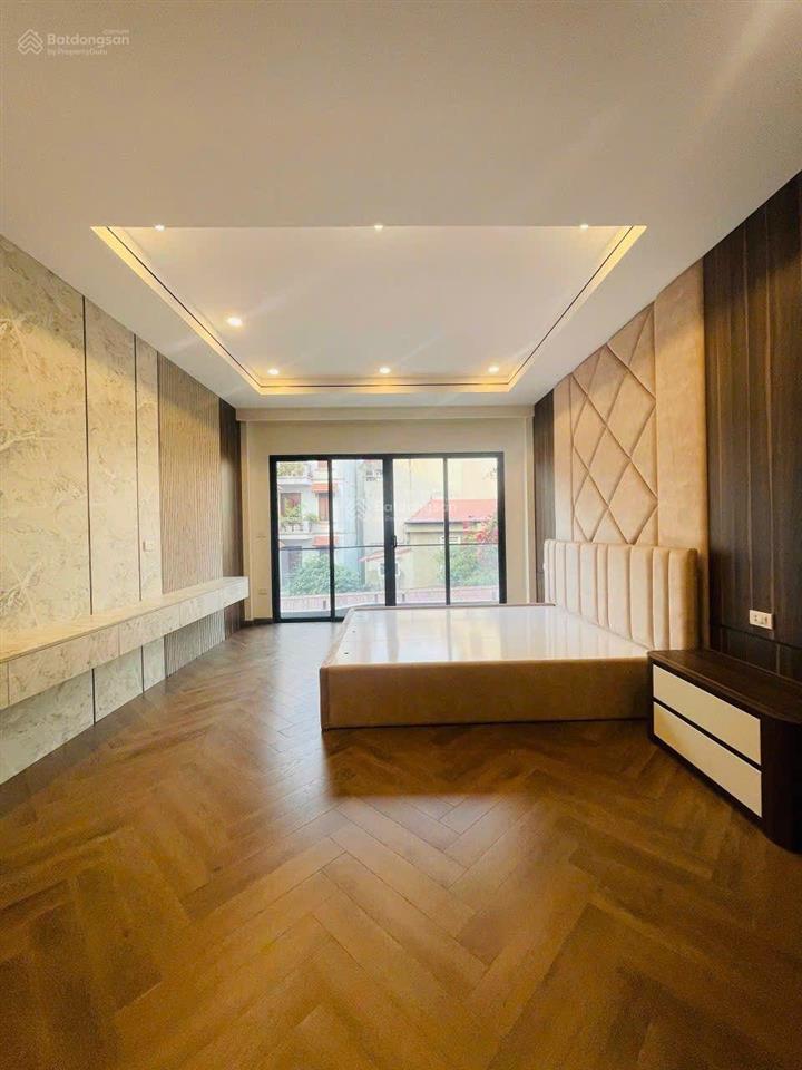 Bán nhà 7 tầng thang máy tại phố sài đồng, long biên(cũ) hà nội. dt55m2. đường 2 ô tô tránh nhau.