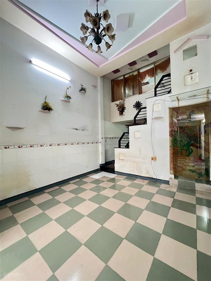 [ bình tân ] hxh giá 4 tỷ 150
nhà đường lê đình cẩn, quận bình tân
dt 4m x 12m 1 trệt 1 lửng sổ