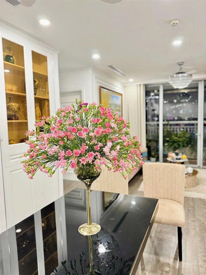 Chủ nhà cần bán gấp căn hộ 3pn 2wc dt 125.4m2 tại chung cư flc twin số 265 cầu giấycầu giấyhà nội