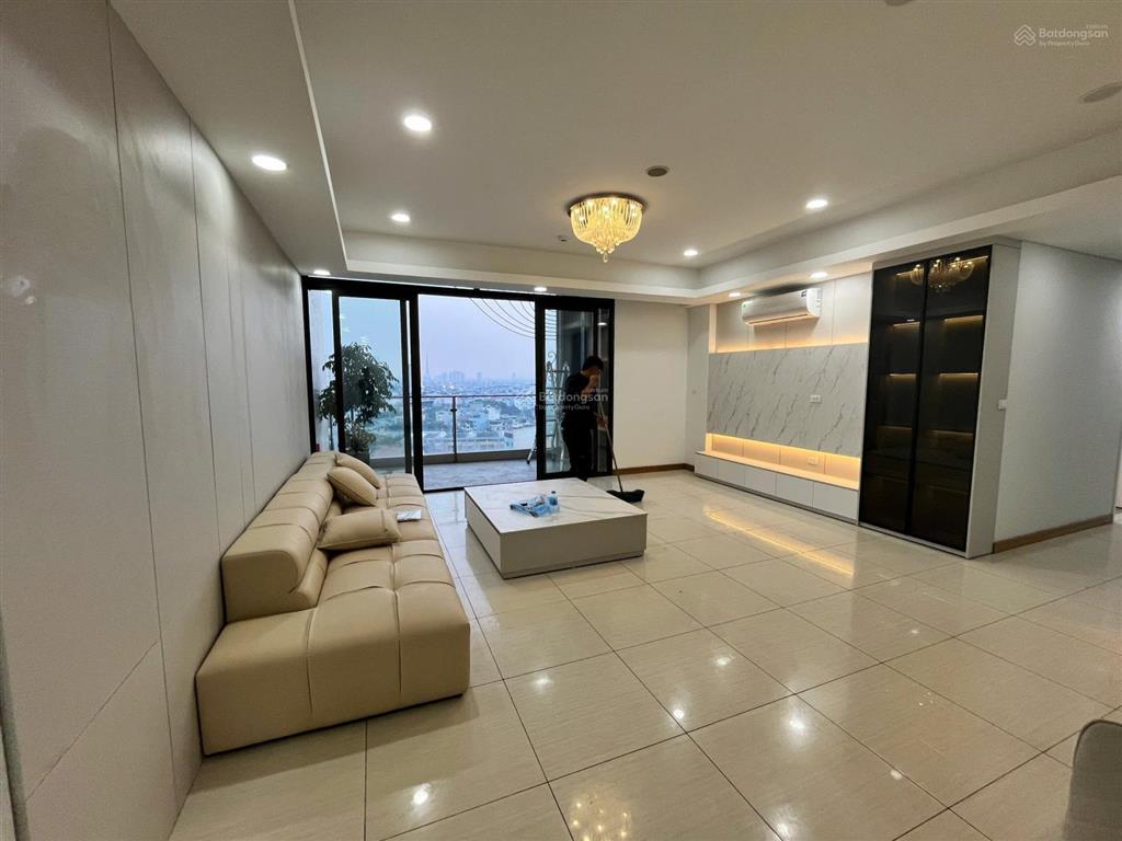 Hot. hot chủ nhà gửi bán căn hộ 4pn dt 198m2 tại chung cư dolphin plaza số 28 trần bình mỹ đình tl