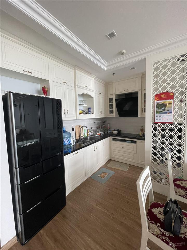 Cho thuê căn hộ 2 phòng ngủ full nội thất 73m2 m2 vinhomes metropolis giá 28 triệu/tháng  em sơn