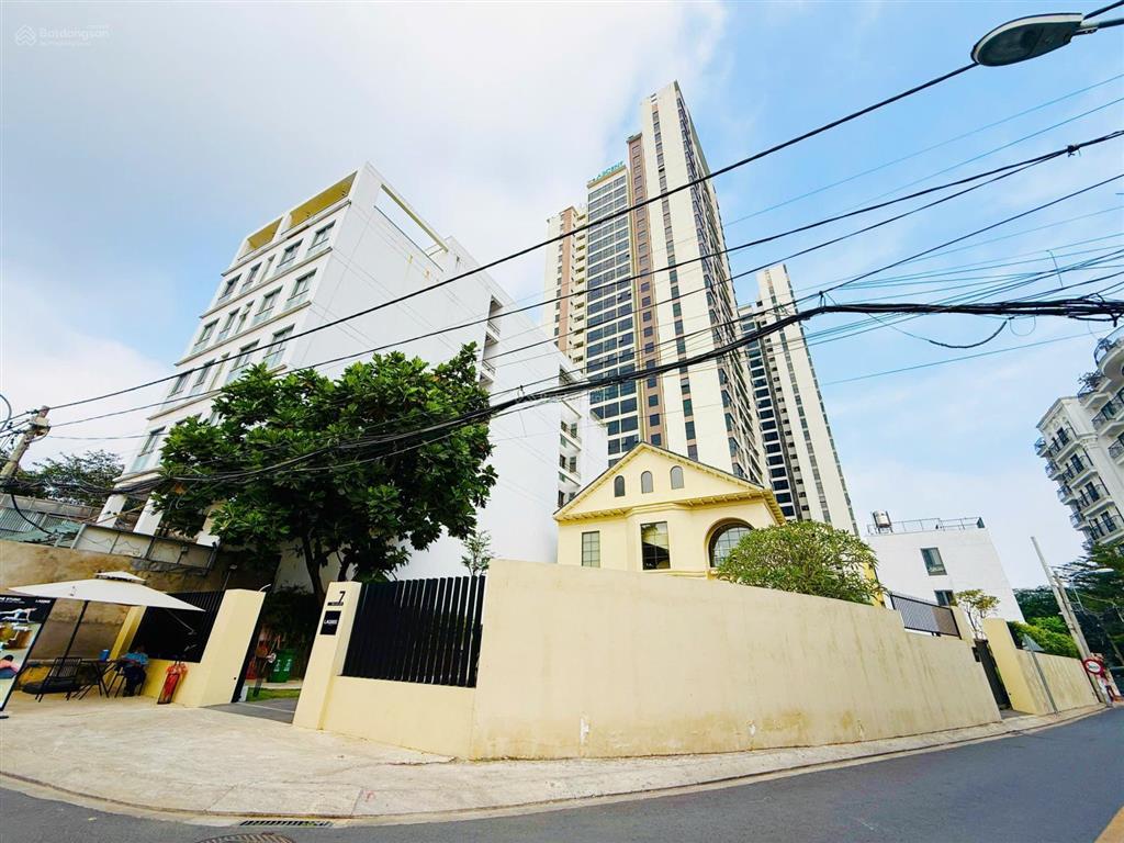 Bán tòa nhà tương lai  95 tỷ ~155 triệu/m2  mặt tiền ngay song hành  15x35m / cn  610m²