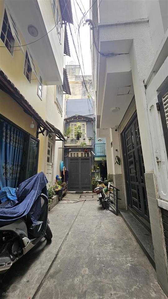 Nhà 3 tầng ngang lớn 5,4m  nguyễn công hoan, phú nhuận  33.2m2 , chỉ 5t8