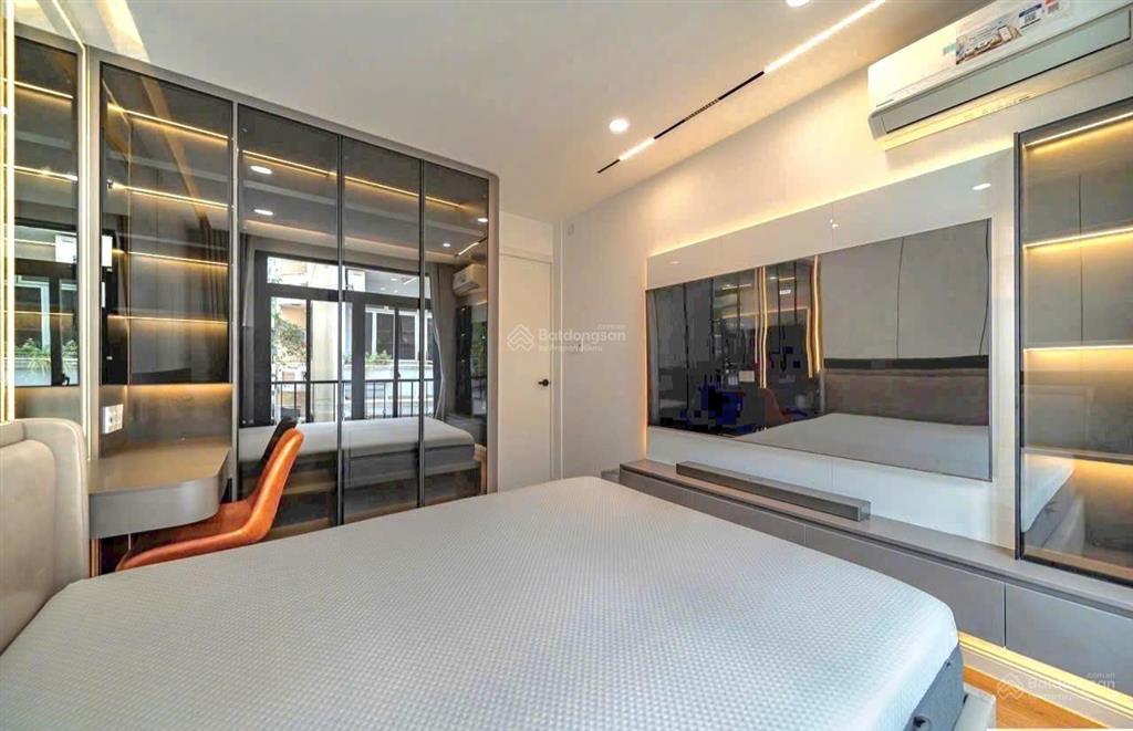 Bán nhà riêng ở trần cao vân, 2 mặt tiền trước sau, hẻm xe hơi, 9,25 tỷ, 32m2, 4pn, pháp lý đầy đủ