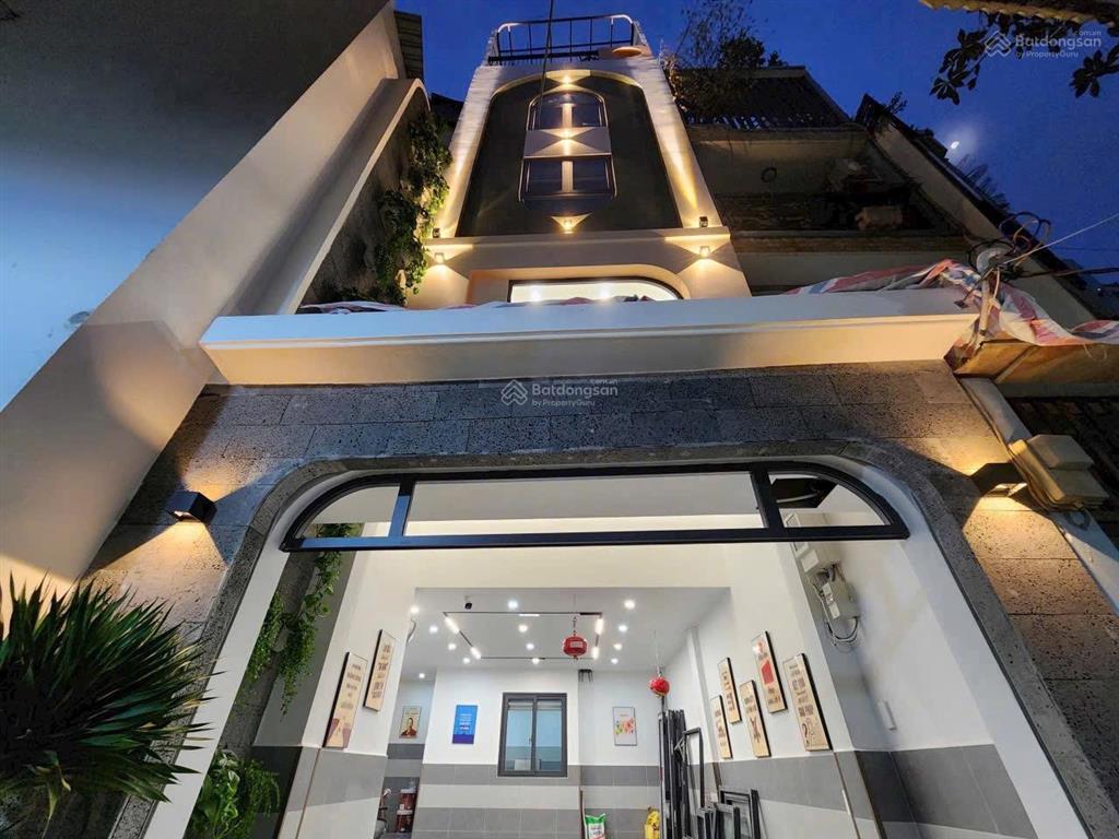 Cho thuê căn hộ tân bình  gần sân bay tân sơn nhất  thuận tiện di chuyển  đầy đủ nội thất