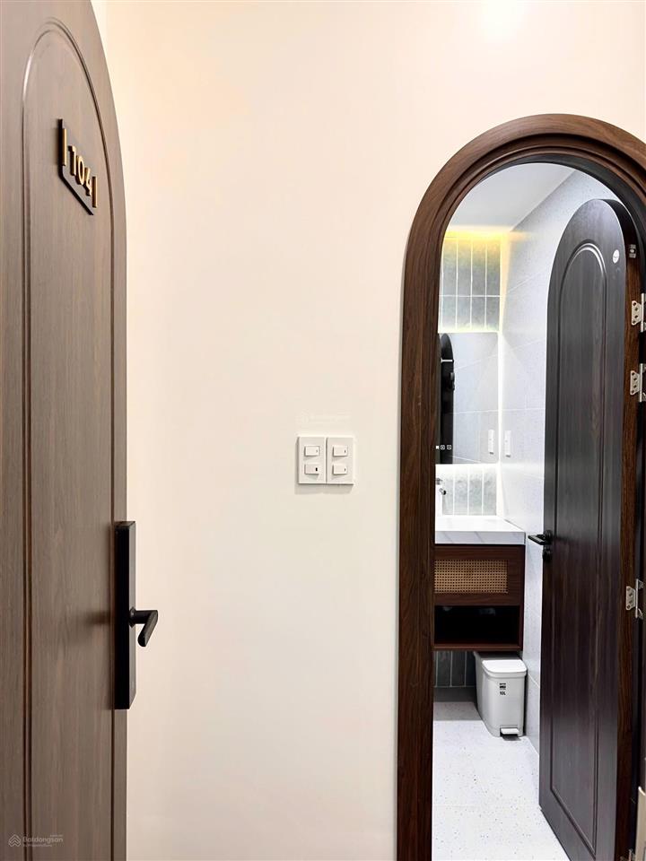 Cho thuê căn hộ tân bình ngay chợ phạm văn hai full nội thất cao cấp căn hộ mới 100%