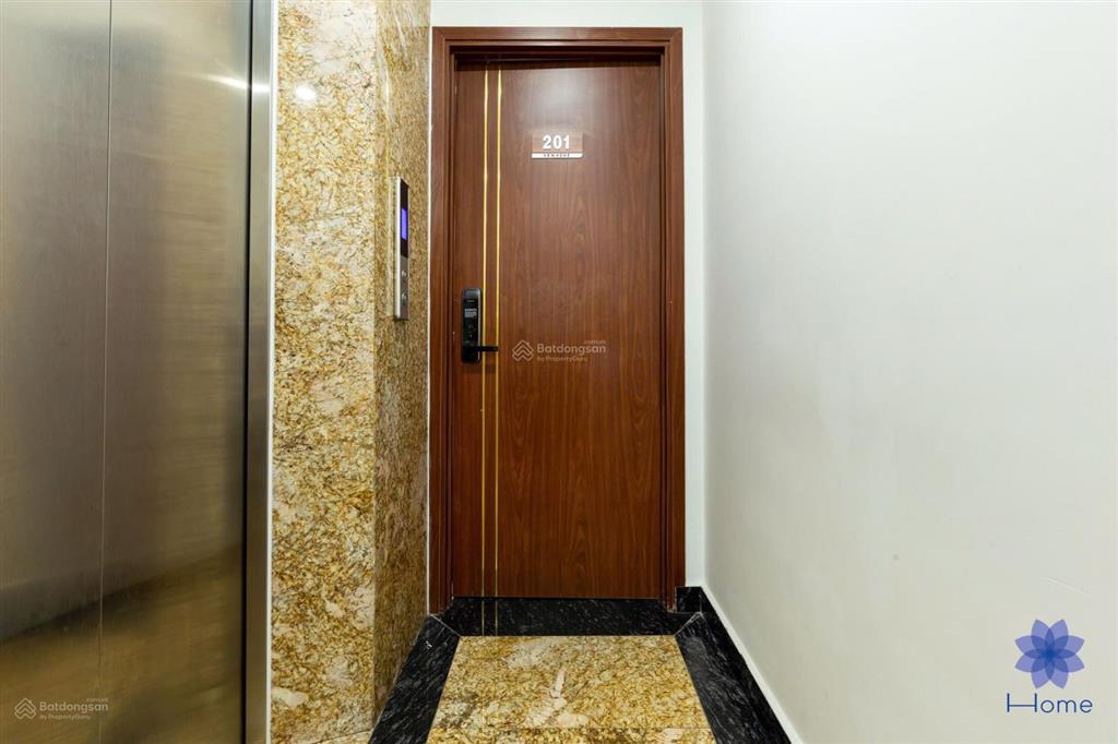 Cho thuê căn hộ ngay sân bay tân sơn nhất  đầy đủ nội thất  cửa sổ trời đón sáng