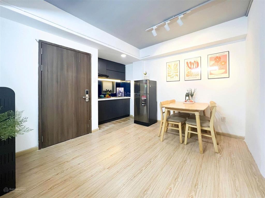 Cho thuê căn hộ 2 phòng ngủ  ngay ngã tư bảy hiền  gần công viên hoàng văn thụ  đầy đủ nội thất