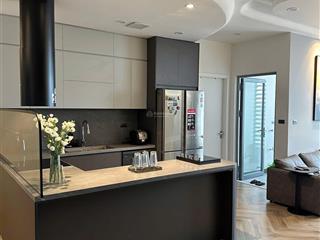 Cần bán căn hộ tòa 17t4 hoàng đạo thuý, dt 152m2, 3pn, nhà full nội thất, giá 13 tỷ