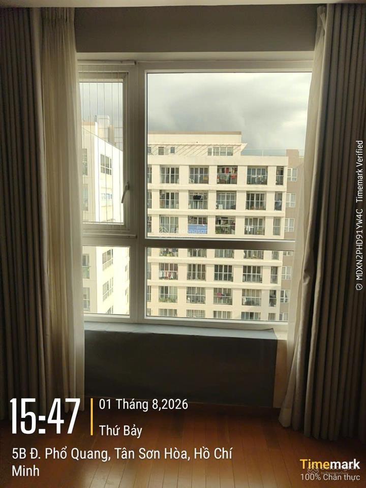 Bán cc sky center, phổ quang, giá 5,55 tỷ, dt 74m2, 2pn 2wc view hồ bới   0916 565 *** tiến