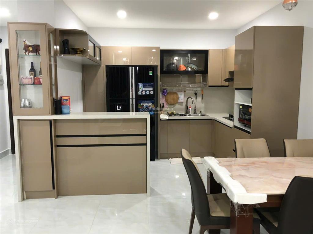Bán gấp căn hộ chung cư kingston phú nhuận. 81m2, 2pn, 7,25 tỷ. giá thật 100%