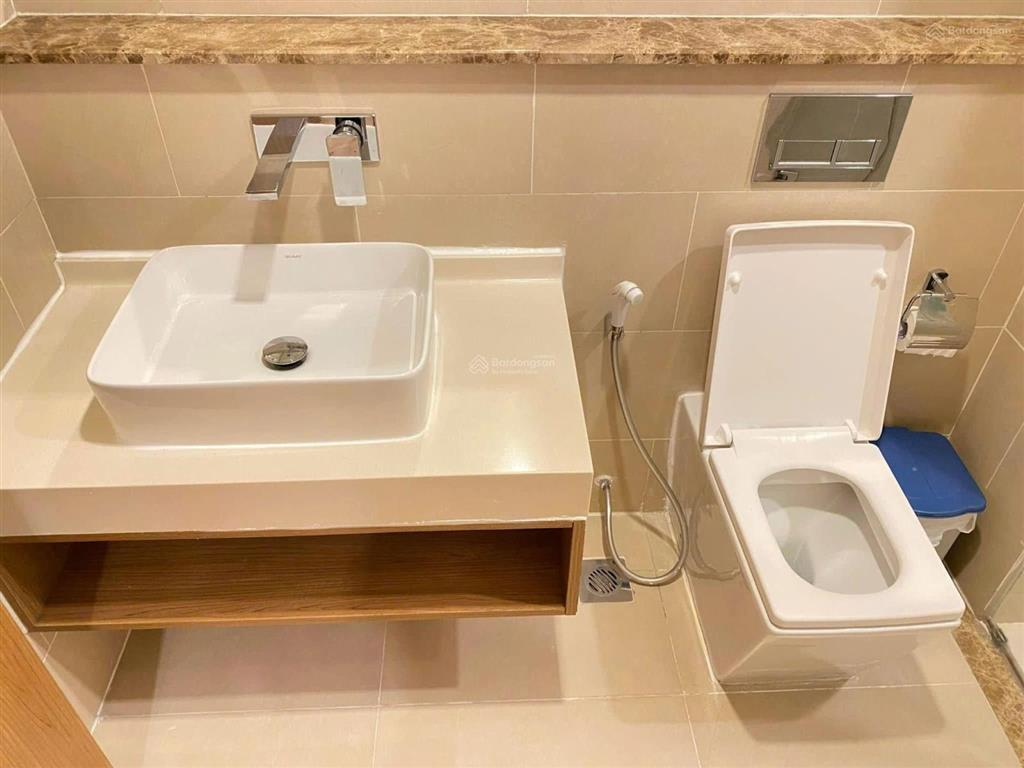 Cần bán căn hộ rivera park sài gòn, 5,05 tỷ, 63m2, 2pn, 1wc, ntcb   0916 565 ***