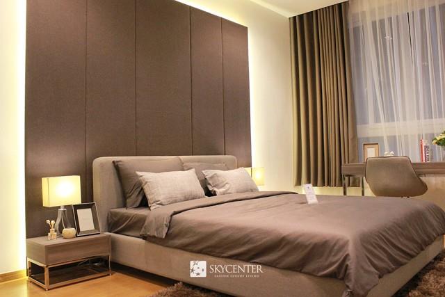 Cho thuê căn hộ chung cư sky center, dt 130 m2, 3pn, 3wc có nội thất, giá 24tr/th ở liền