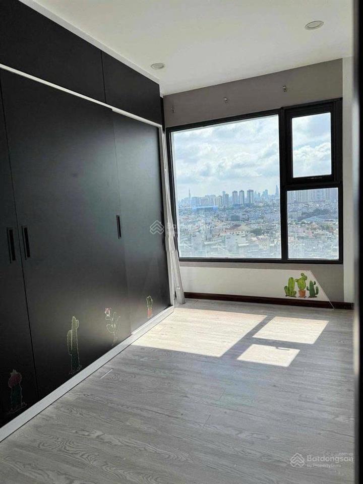 Cần bán gấp căn hộ chung cư res 11, giá đúng 5,15 tỷ, 75m2, 2pn, 2wc, tặng nt  0916 565 ***
