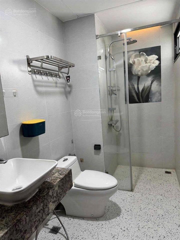 Cần bán gấp căn hộ chung cư res 11, giá đúng 5,15 tỷ, 75m2, 2pn, 2wc, tặng nt  0916 565 ***
