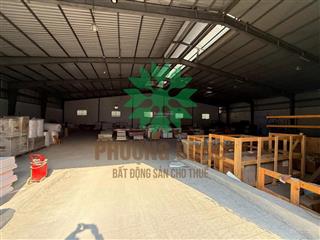 Công ty cho thuê showroom đẹp 2500m2 đại lộ lê nin, phù hợp oto, siêu thị điện máy, logictis, vlxd