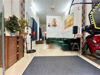 Ngay vòng xoay lê đại hành, bình thới quận 11, hẻm 4m, 2 tầng, sát mặt tiền, 45m2  giá 6.2 tỷ tl