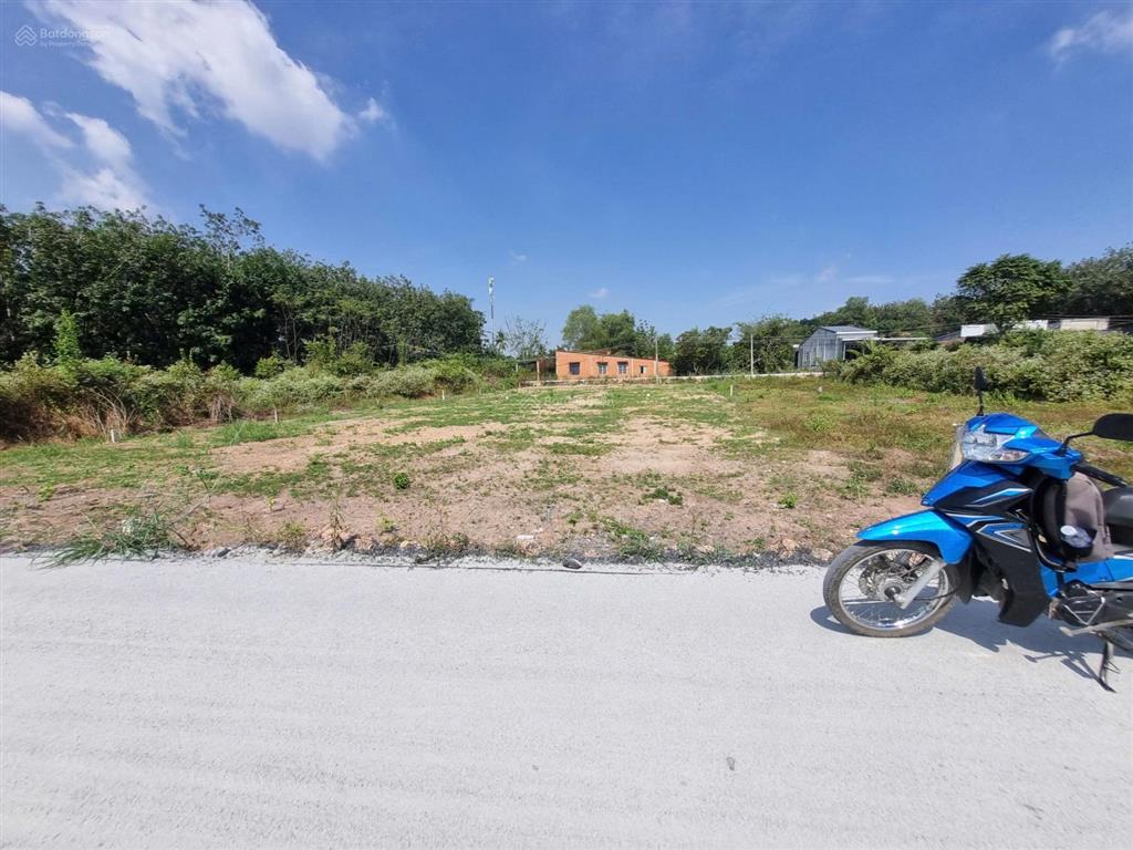 5x26 full thổ, đường nhựa. gần kcn. dân đông. 450tr