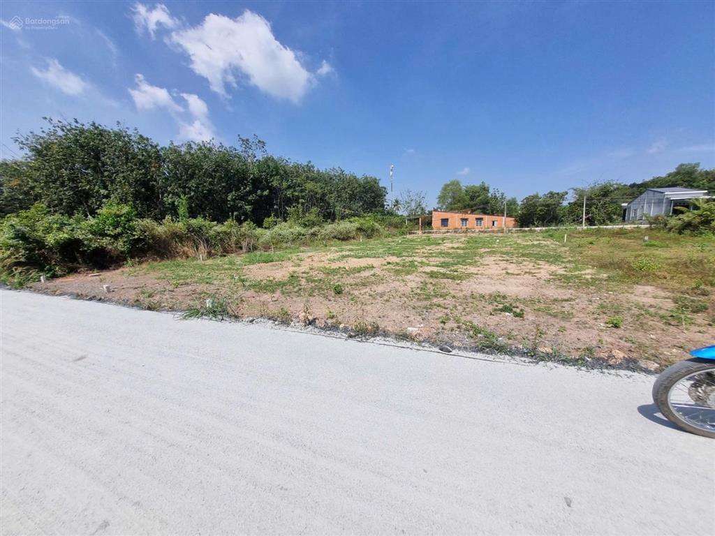 5x26 full thổ, đường nhựa. gần kcn. dân đông. 450tr