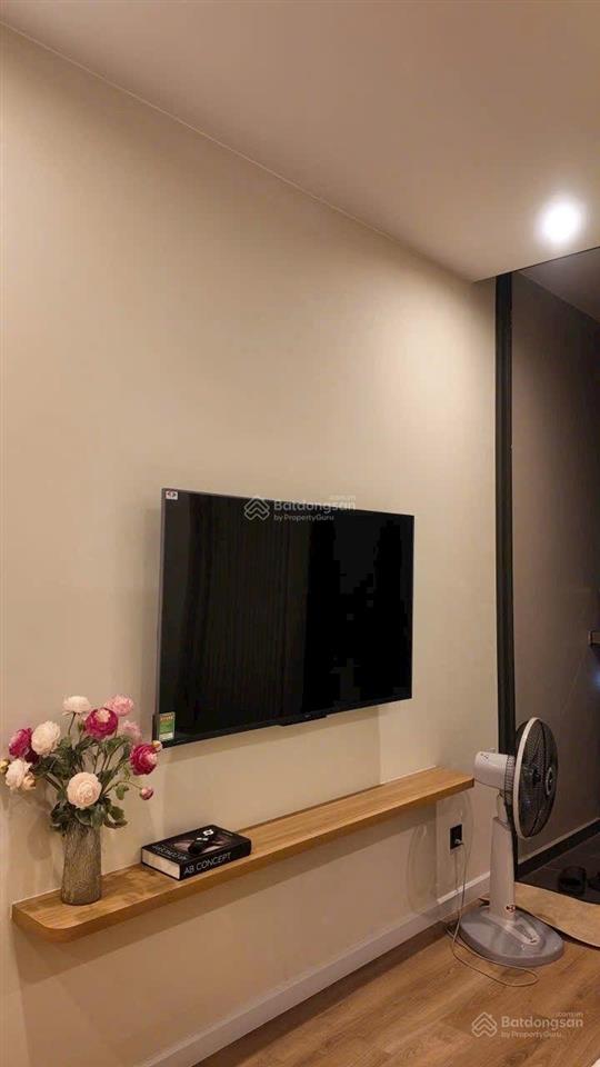 Bán gấp căn stu icon 40, view biển, mặt đường hoàng quốc việt bãi cháy hạ long. giá 1tỷ 450