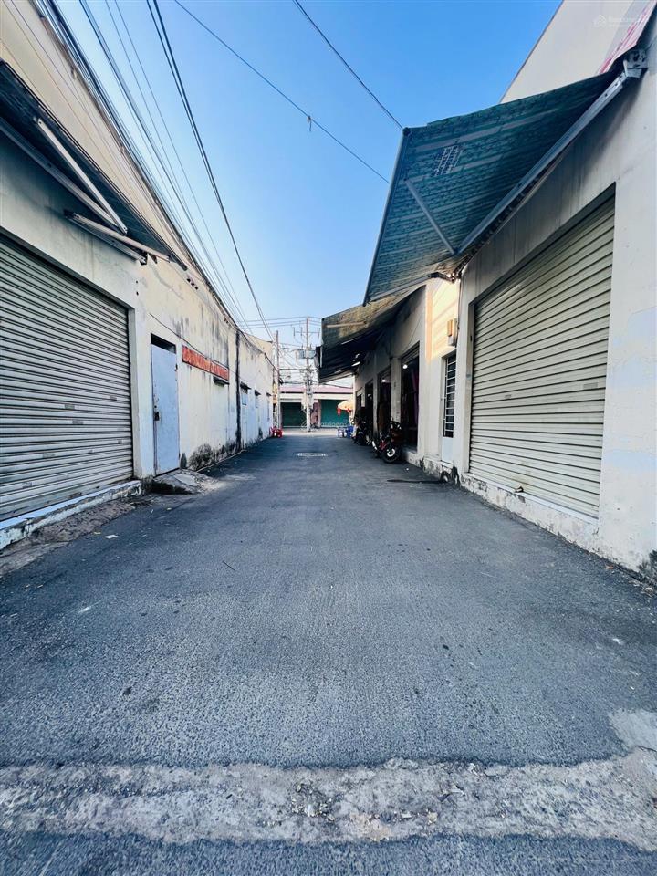 Sát mặt tiền phú thọ hòa dt 6.5x18m 3 lầu giá 15.5 tỷ hxt quay đầu, khu chợ vải sầm uất