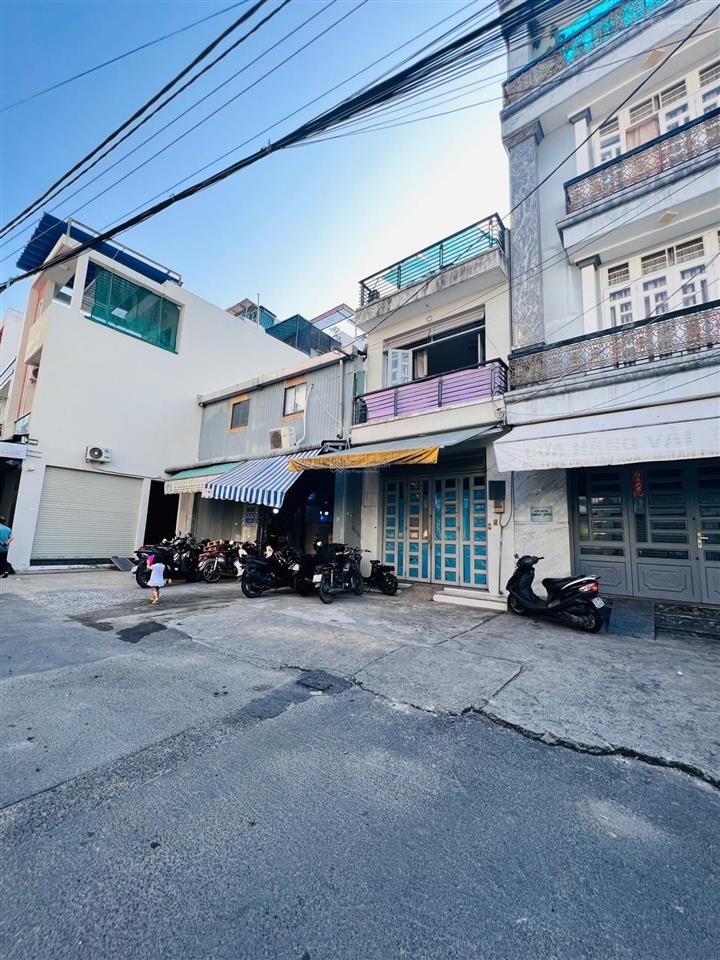 Sát mặt tiền phú thọ hòa dt 6.5x18m 3 lầu giá 15.5 tỷ hxt quay đầu, khu chợ vải sầm uất