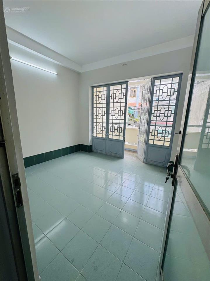 Mt đường hồng lạc chợ tân bình 4x15m  4tầng chỉ 11.2 tỷ