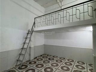 Chính chủ cho thuê nhà riêng 40m2 mới, gần ga trần quý cáp