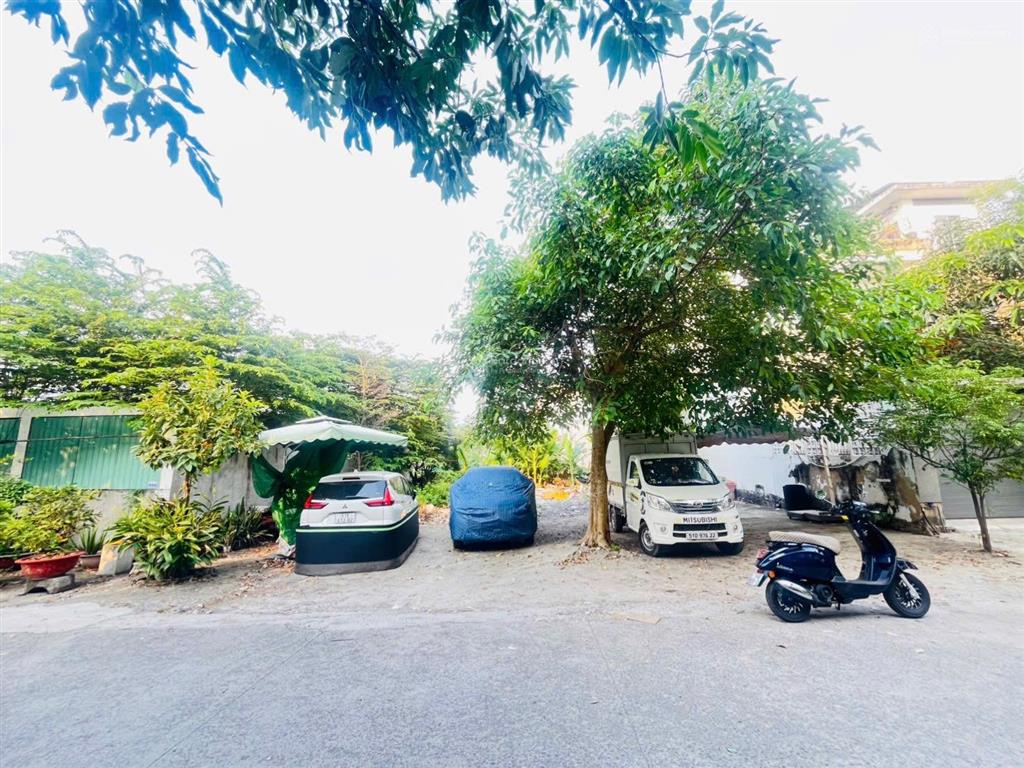 Đất đẹp full thổ 200m2(ngang 11m) đsố 26, phường hiệp bình chánh , hẻm nhựa ,khu dân cư an ninh.tl