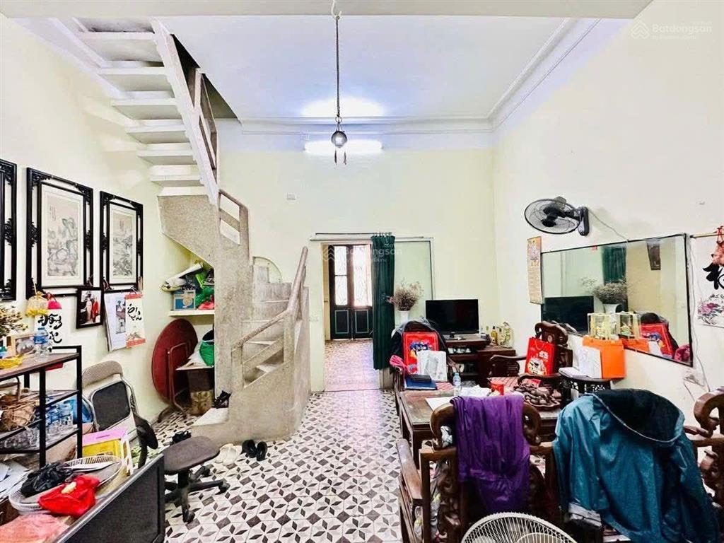 Mặt phố phó đức chính 70m 3 tầng
nét đẹp cổ kính khu ba đình giá trị di sản bền vững