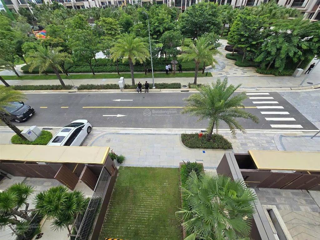 Xuất cảnh bán gấp  bán dinh thự the rivus 560m²  195 tỷ