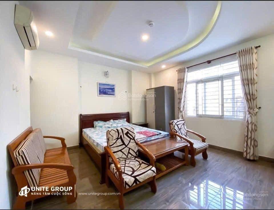 Cho thuê căn hộ quận 4, mặt tiền đường bến vân đồn, gần cầu calmette quận 1 có thang máy, bảo vệ
