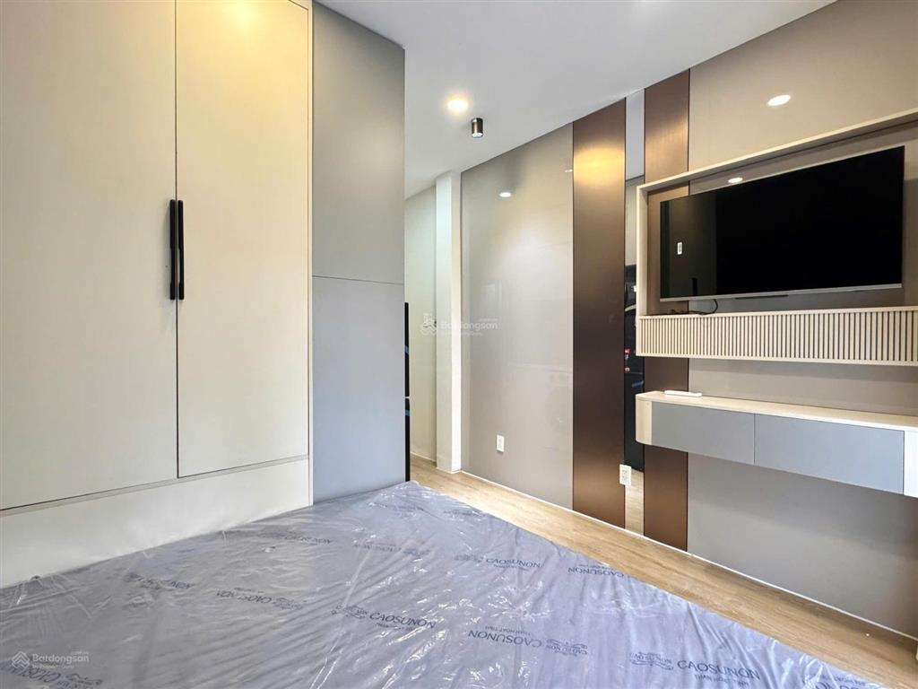 Cho thuê căn hộ studio quận 1 gần chợ tân định, cầu kiệu máy giặt riêng full nội thất cao cấp