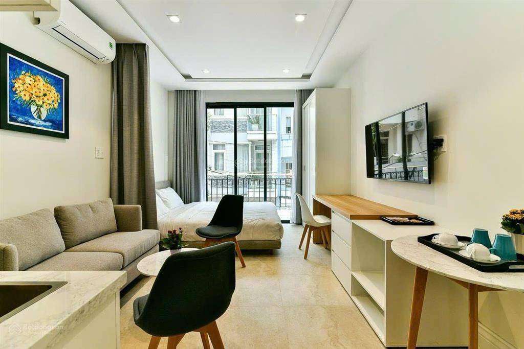 Cho thuê studio 40m2 quận 1 gần chợ bến thành, phố đi bộ nguyễn huệ ban công full nội thất cao cấp