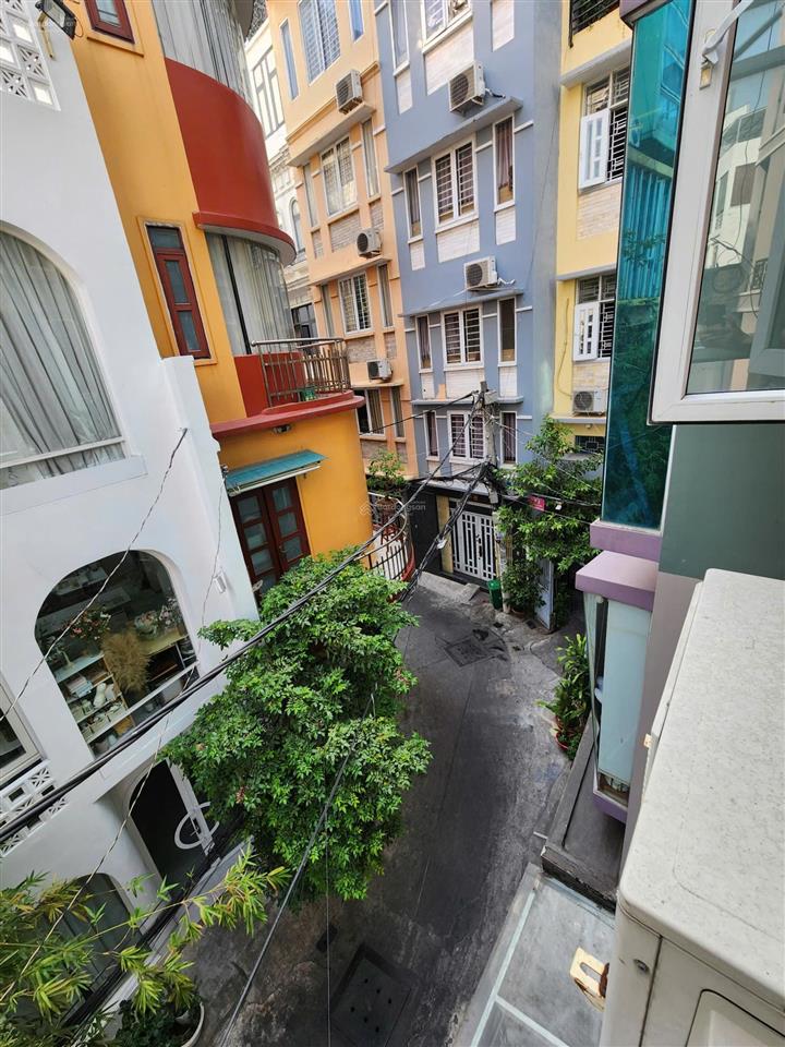 Cho thuê căn hộ 1pn tách bếp quận 1 gần đh văn lang, chợ bến thành máy giặt riêng, thang máy