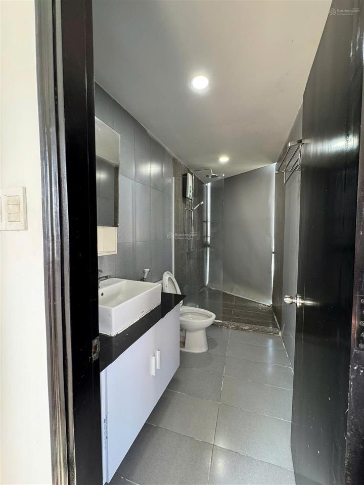 Cho thuê 1pn tách bếp hoàng sa, quận 3, gần cầu lê văn sỹ, view sông, thang máy, full nội thất