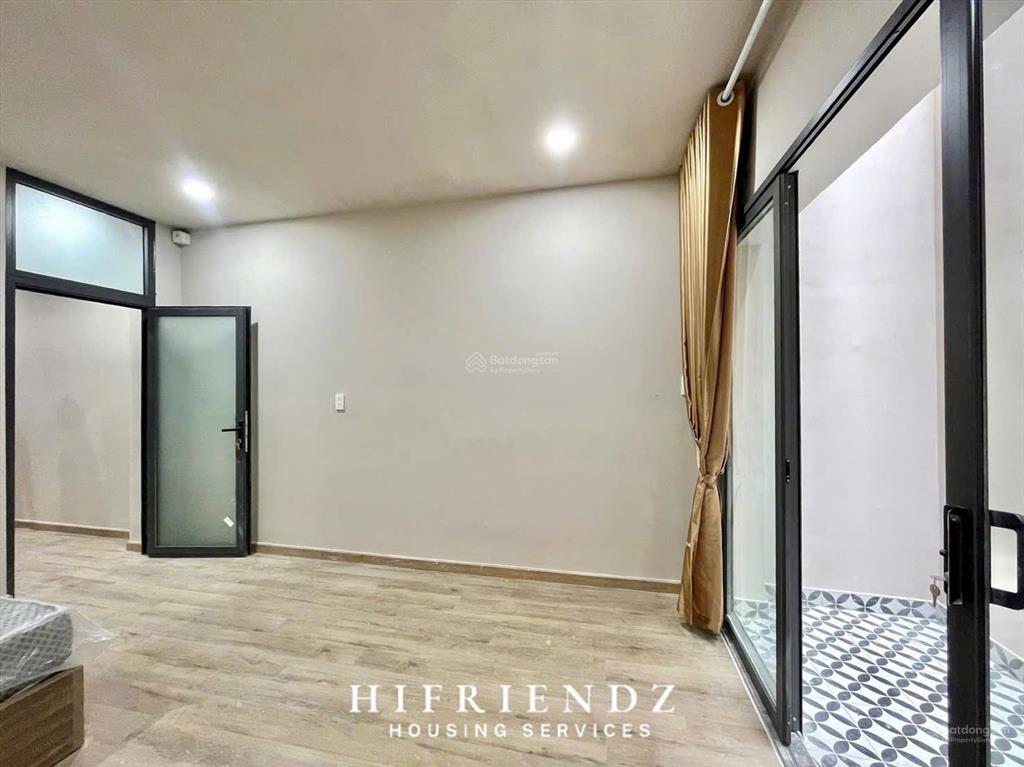 Cho thuê căn hộ 1pn 40m2 trần hưng đạo quận 5 gần đh sài gòn, đh sư phạm có sân sau, full nội thất