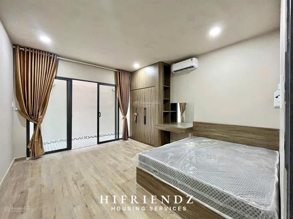 Cho thuê căn hộ 1pn 40m2 trần hưng đạo quận 5 gần đh sài gòn, đh sư phạm có sân sau, full nội thất