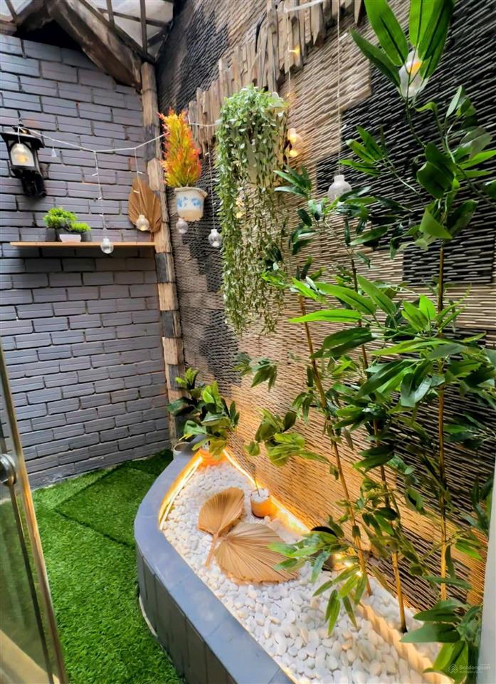 Cho thuê studio sân vườn quận 1 gần chợ bến thành, bùi viện full nội thất phong cách homestay