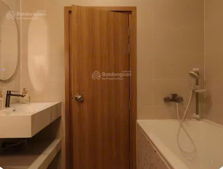 Cho thuê 1pn ban công quận 1 gần chợ tân định, cầu kiệu full nội thất cao cấp có bồn tắm