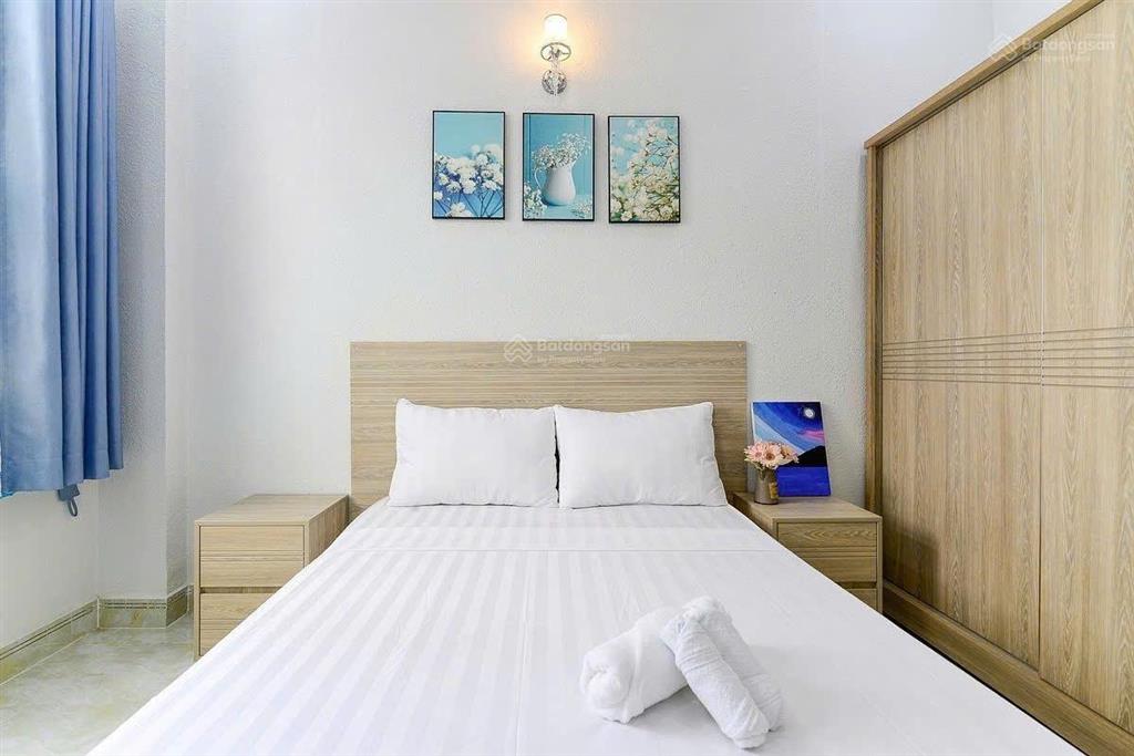 Cho thuê căn hộ 2pn 2wc quận 1 gần công viên lê văn tám, đh kinh tế full nội thất thang máy