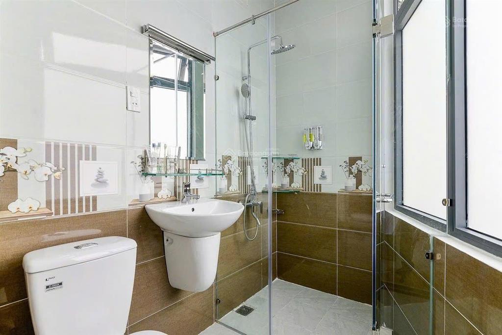 Cho thuê căn hộ 2pn 2wc quận 1 gần công viên lê văn tám, đh kinh tế full nội thất thang máy