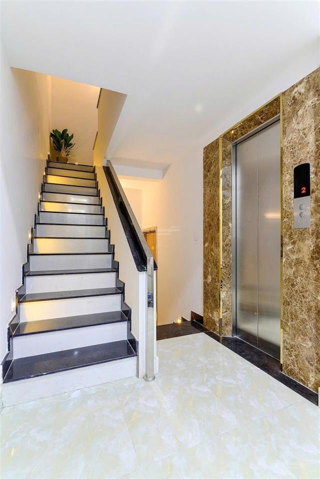 Cho thuê căn hộ 2pn 2wc quận 1 gần công viên lê văn tám, đh kinh tế full nội thất thang máy