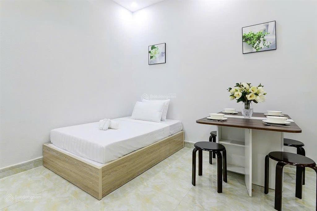 Cho thuê căn hộ 2pn 2wc quận 1 gần công viên lê văn tám, đh kinh tế full nội thất thang máy