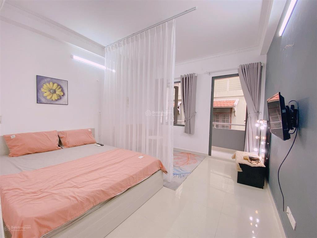 Căn hộ phó đức chính 1pn ban công quận 1 gần chợ bến thành, bitexco full nội thất có bồn tắm