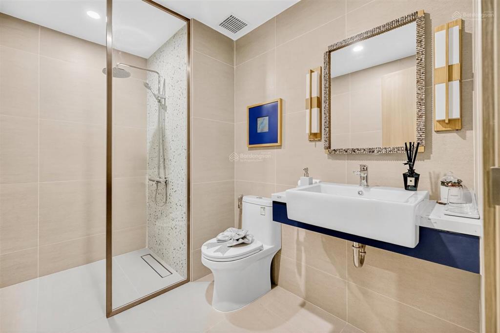 Cực rẻ căn hộ sun centro town, bãi cháy, 31m2, tầng 1020 giá tháng ngâu 1,6 tỷ